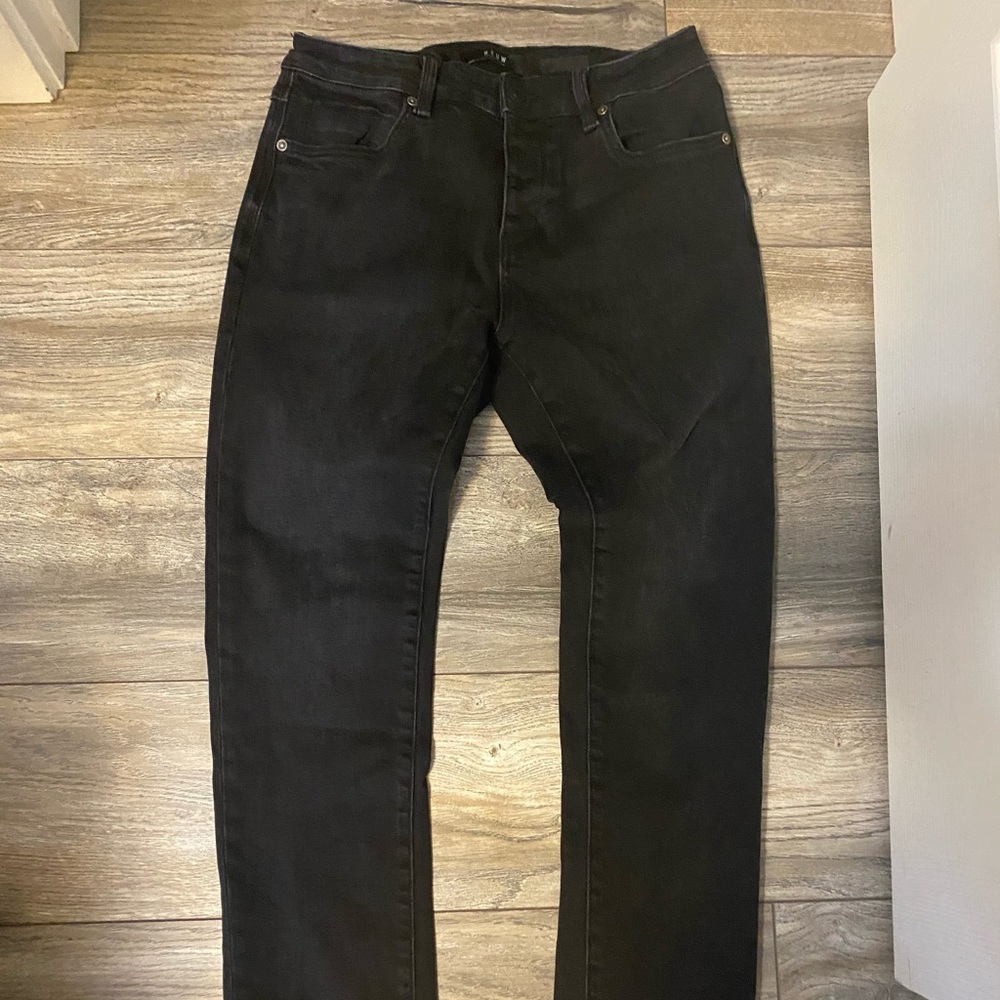 NEUW JEANS